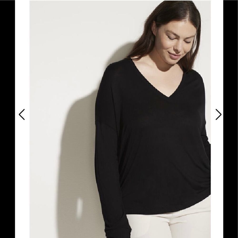 Vince long sleeve black v neck T. XS